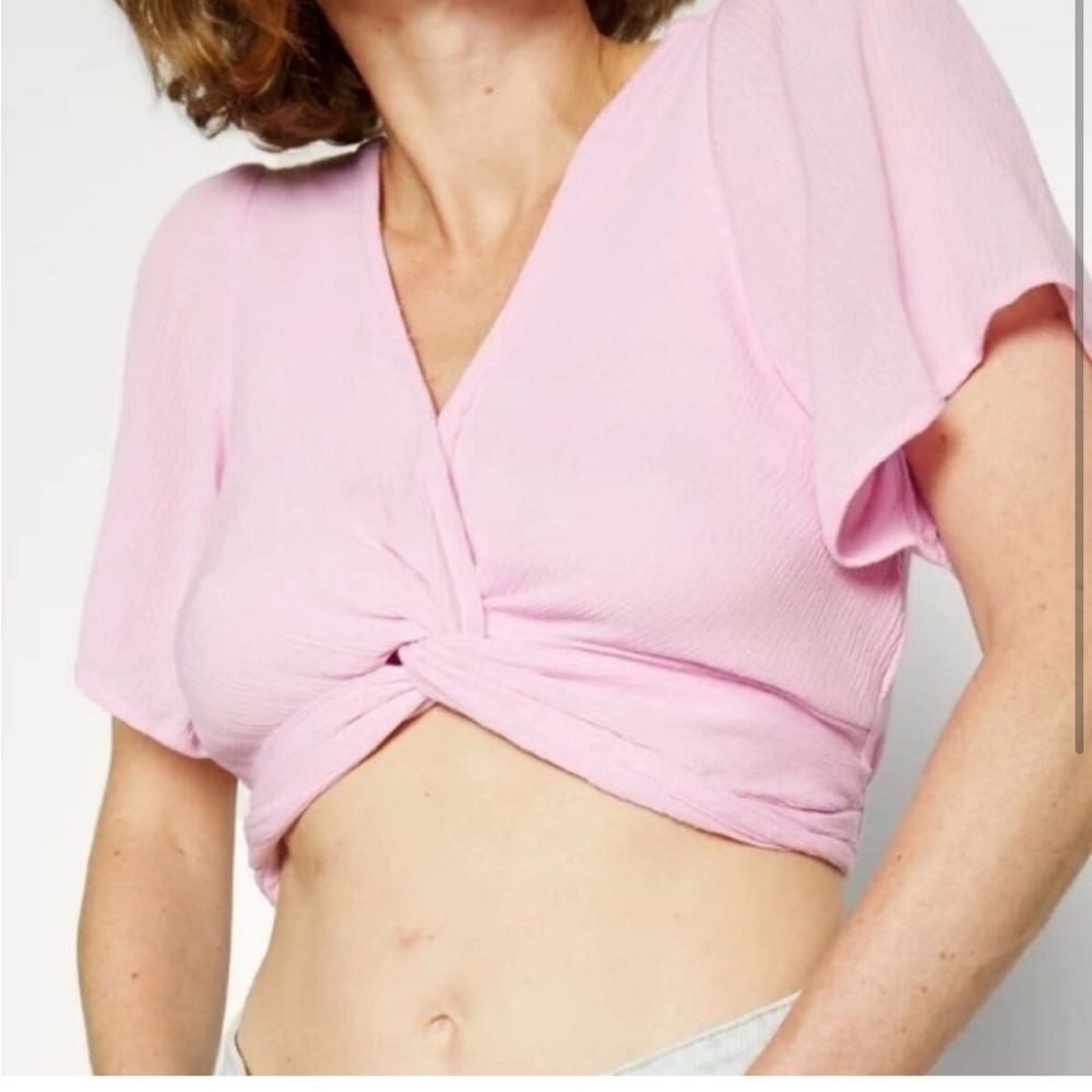 Abercrombie crop linen top